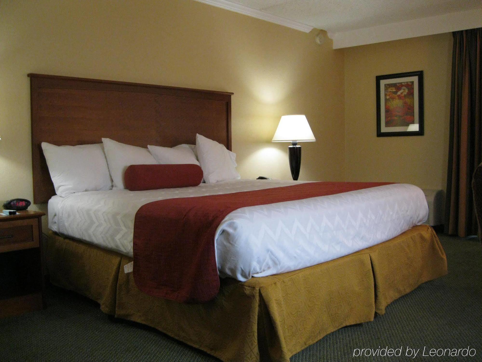 Baymont By Wyndham Daytona Beach - Intl Speedway Bagian luar foto